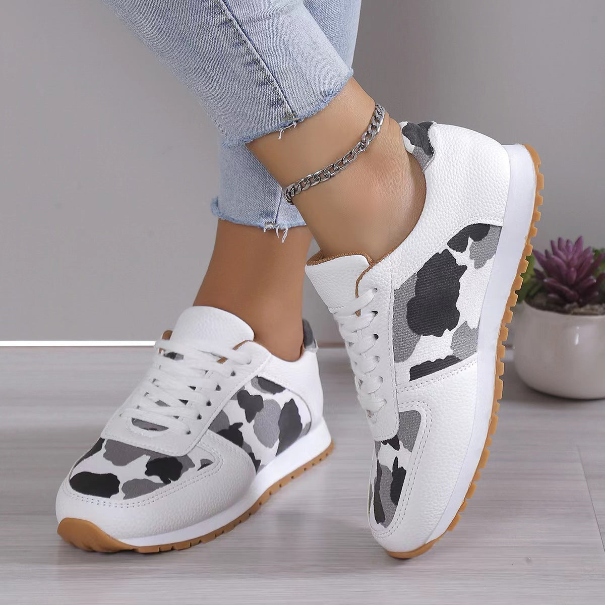 Fashoin Leopard Print Lace-up Sports Shoes For Women Sneakers Casual Running Walking Flat Shoes